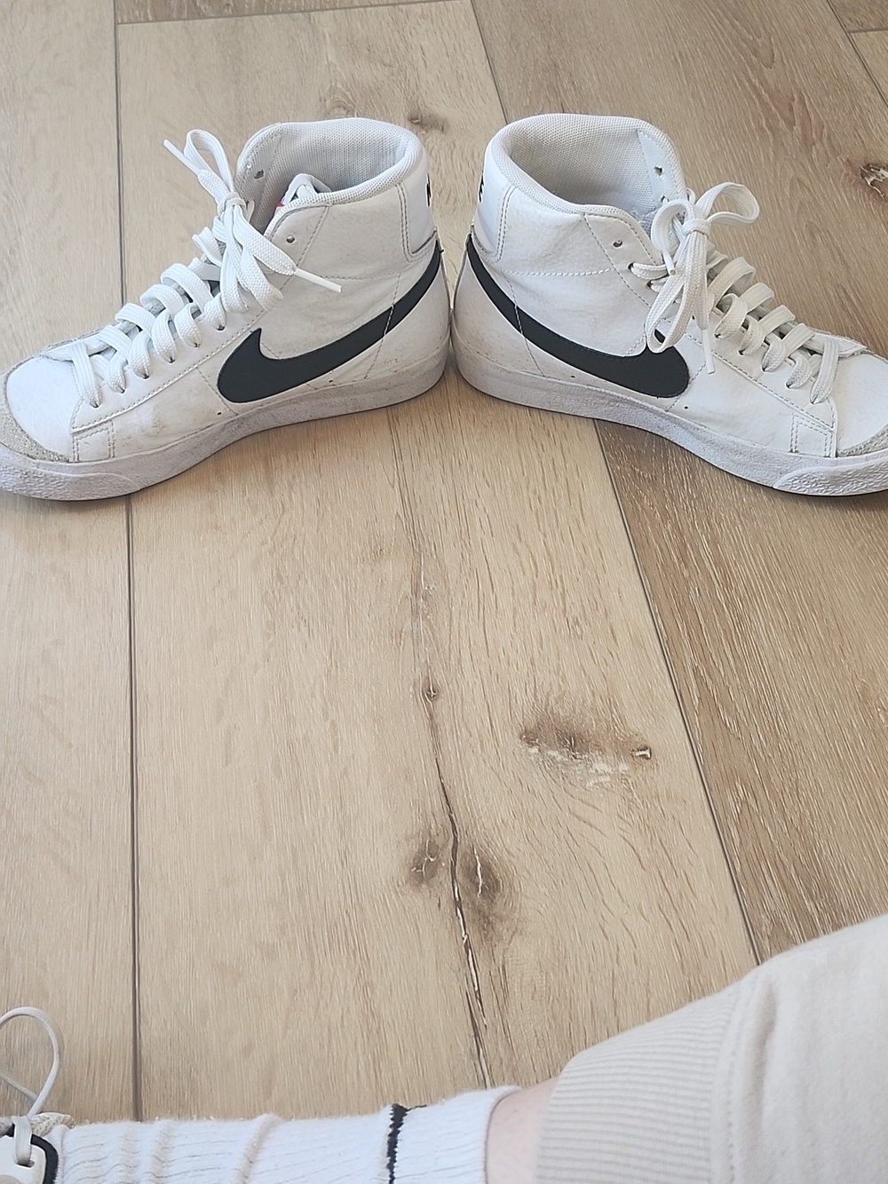 Nike Blazer Mid '77 Vintage White with Black Swoosh, 3.5Y - Picture 3 of 7